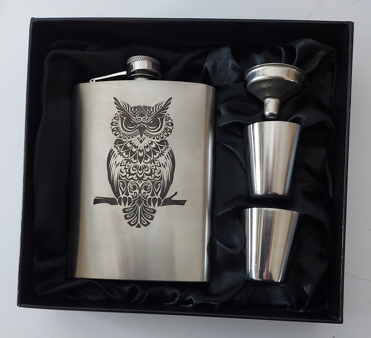 Stainless Steel Laser Engraved 8oz Hip Flask